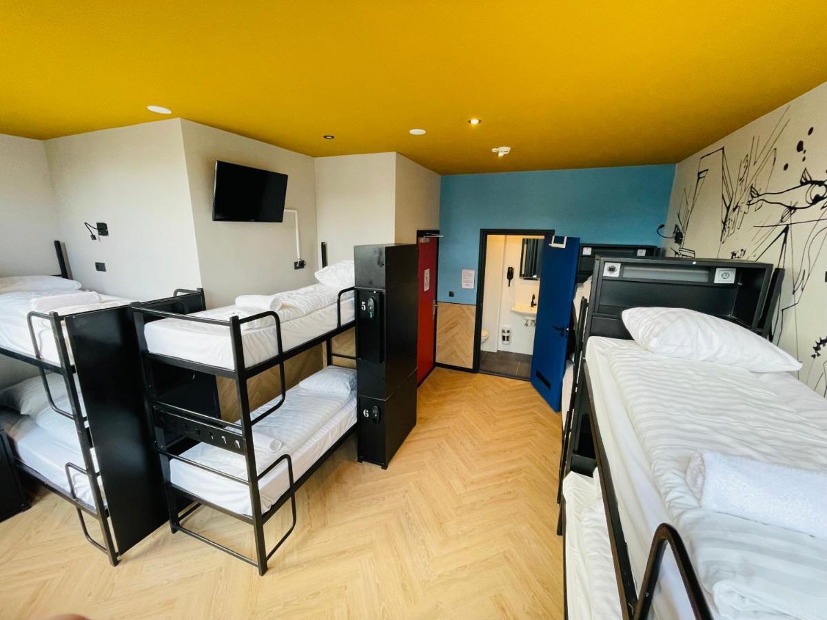 Bett im gemischten Schlafsaal mit 8 Betten